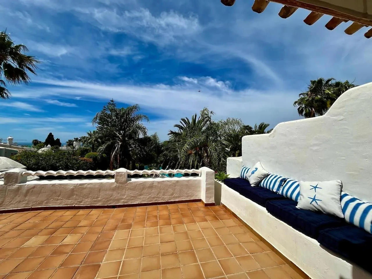 Holiday home Cozy Townhouse With Sea View Villa Marbella