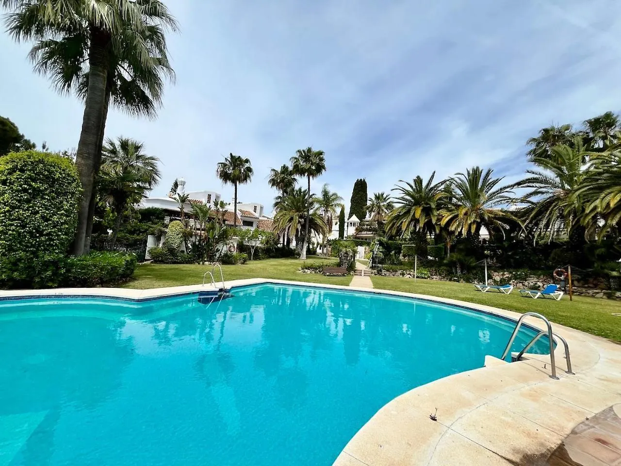 Holiday home Cozy Townhouse With Sea View Villa Marbella