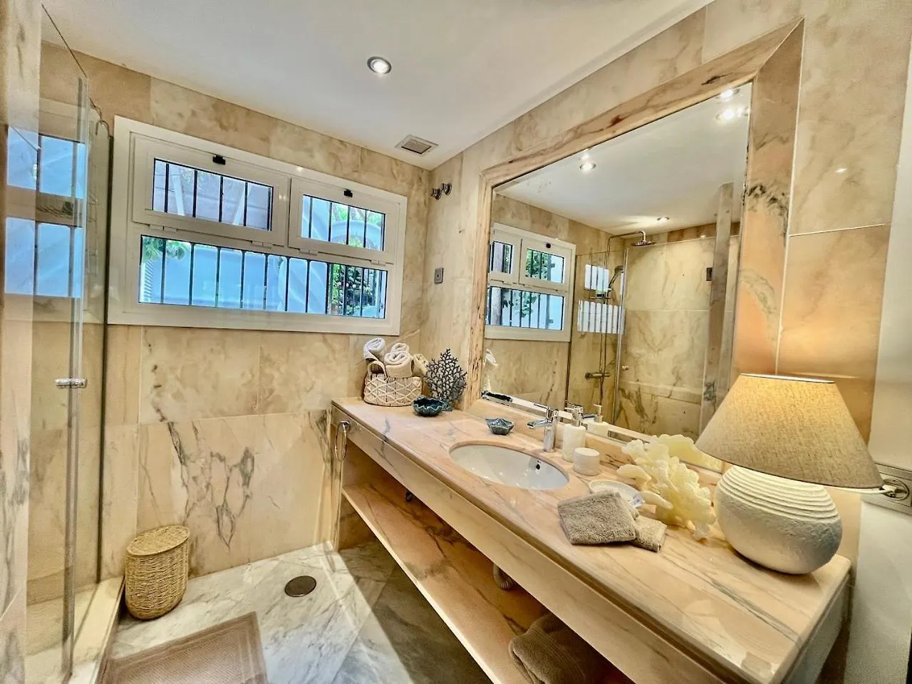 Casa vacanze Villa Cozy Townhouse With Sea View Marbella Spagna