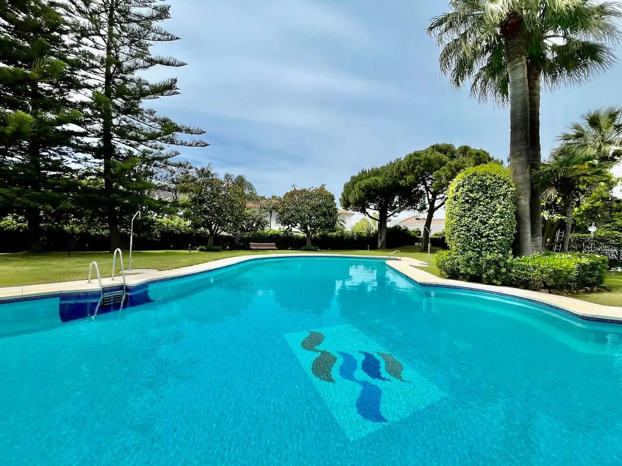 Villa Cozy Townhouse With Sea View Marbella Spagna