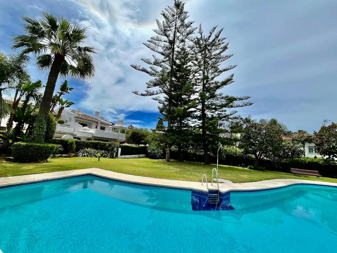Holiday home Cozy Townhouse With Sea View Villa Marbella
